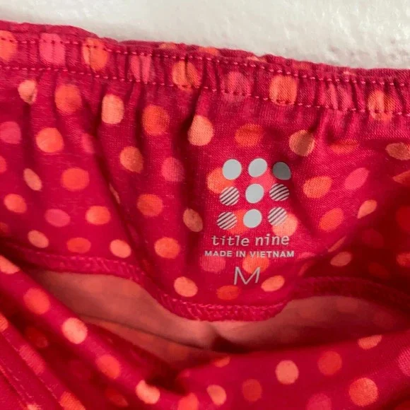 Title Nine Breeze Skirt With Pockets Size Medium Watercolor Dot Red New - Picture 9 of 10